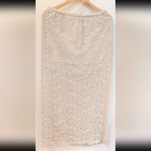 Elegant Cream Lace Maxi Skirt